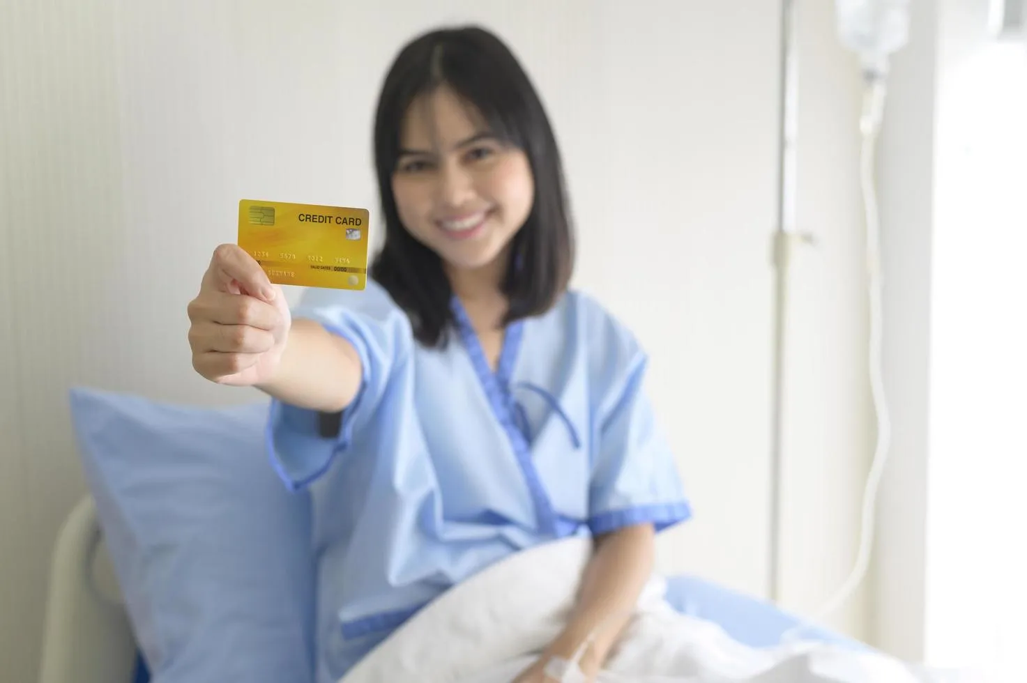Do Thai hospitals accept foreign credit cards