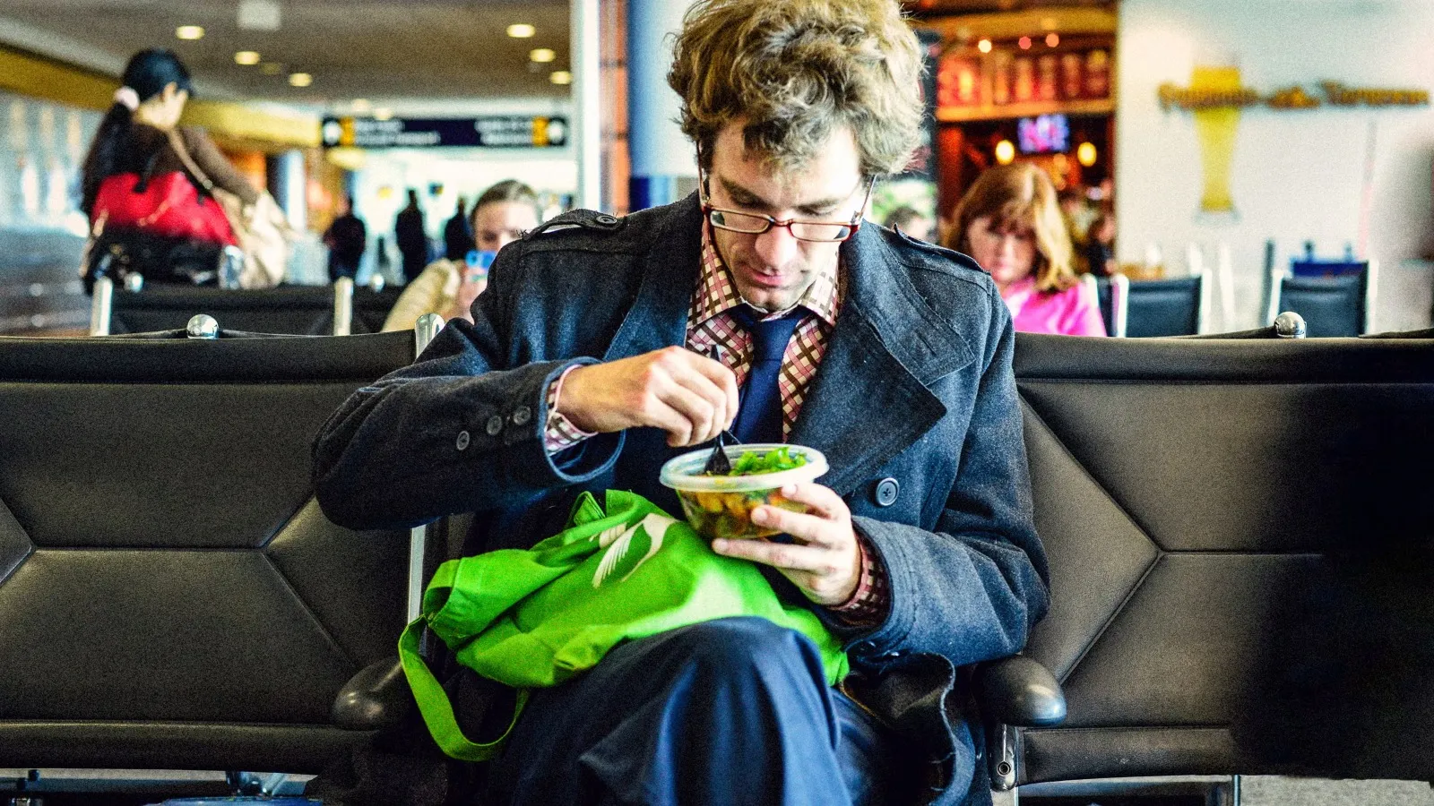 Do Thai airports allow outside food in carry-on, What food item is allowed and what's not