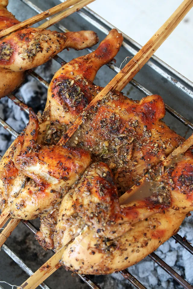 https://migrationology.smugmug.com/Blog-Posts/i-N6dK5md/0/X2/chicken-grilling-X2.jpg