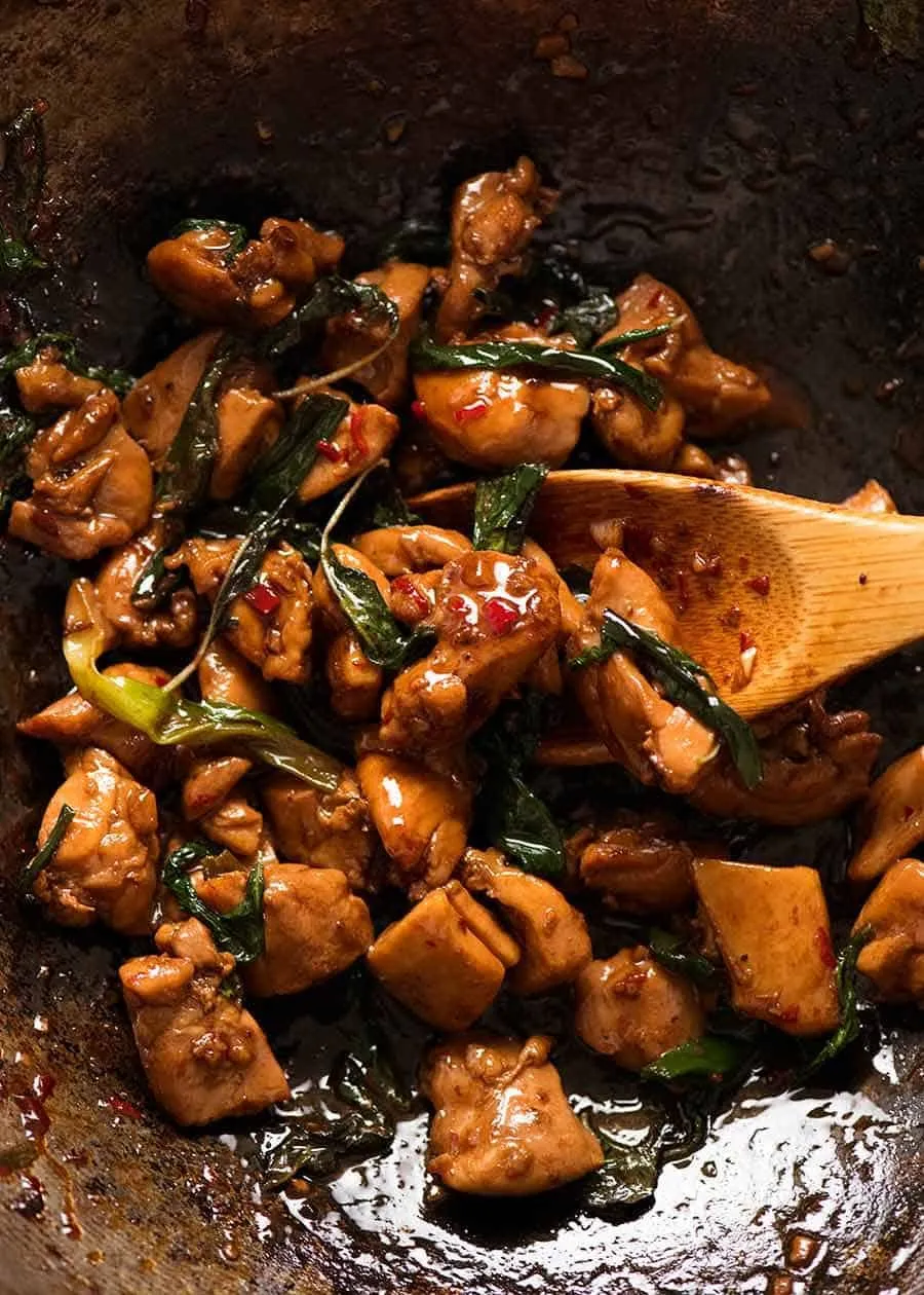 https://www.recipetineats.com/tachyon/2017/03/Thai-Chilli-Basil-Chicken_6.jpg